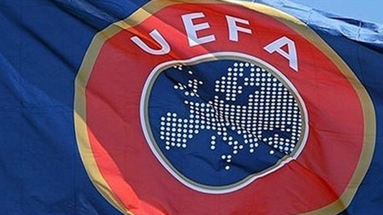 calcio uefa bandiera