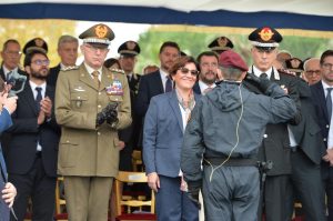gis-23-ministro Trenta-cons-encomio