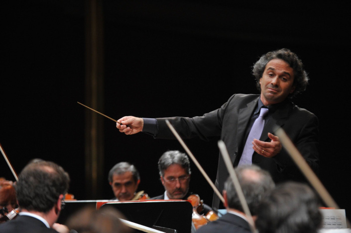 teatro-Gabriele-Bonolis (foto Mauro Mariani)