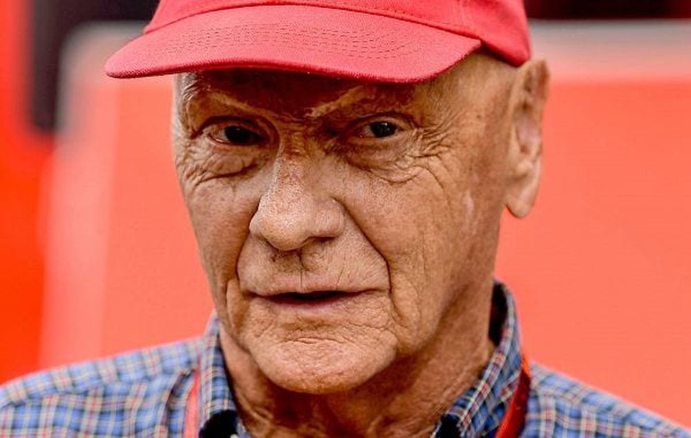 niki-lauda (foto web) - attualita.it niki-lauda (foto web)
