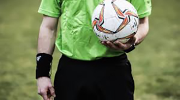 calcio - arbitro (foto web)