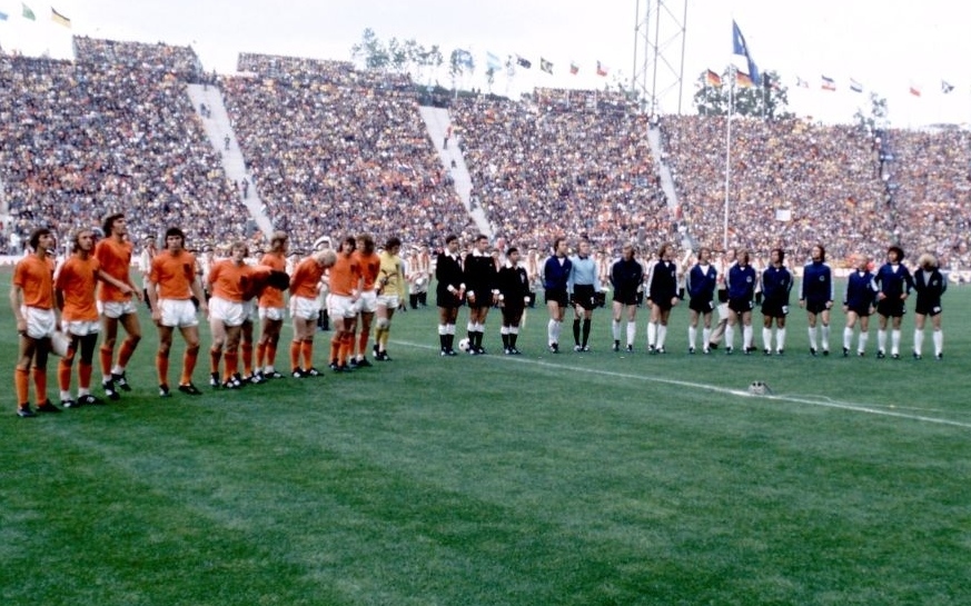 ¿Quién quiere el balón Alemania 2-1 Holanda 1974?