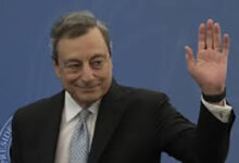 Draghi saluta (foto web)
