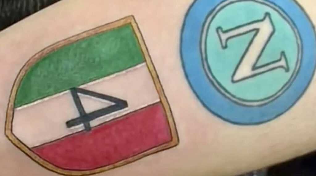 Napoli sicura dello scudetto numero 4 già festeggia 2 - attualita.it Napoli sicura dello scudetto numero 4 già festeggia: ecco i tattoo