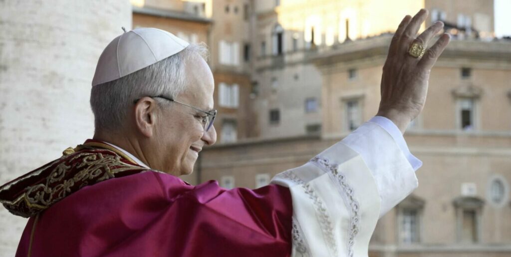 Nuovo papa chi è Leone XIV a - attualita.it Il nuovo Papa Leone XIV: Robert Francis Prevost