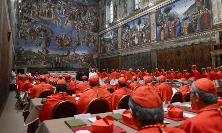 conclave-elezione-papa-8-maggio-2025 - attualita.it Seconda giornata di conclave con 4 voti e 2 fumate per il nuovo Papa