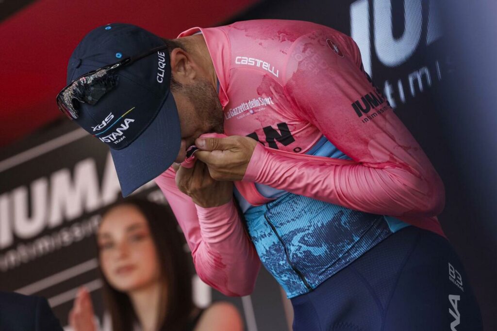ulissi 2 - attualita.it Ulissi Maglia Rosa al Giro d’Italia 2025 a 36 anni: non è mai troppo tardi
