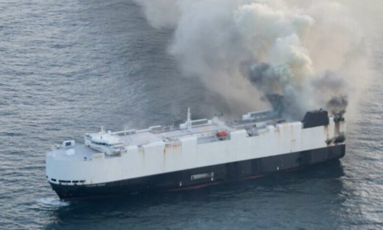 Crescenti preoccupazioni nel trasporto marittimo dopo l’incendio sulla nave cargo Morning Midas con 3.159 auto - attualita.it Crescenti preoccupazioni nel trasporto marittimo dopo l’incendio sulla nave cargo Morning Midas con 3.159 auto