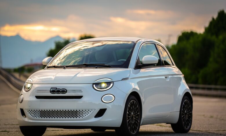 NewFiat500Hybrid