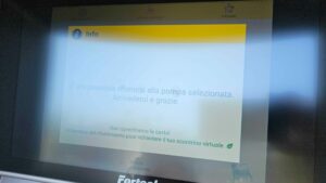 rifornimento carburante 3 - attualita.it Qui si seleziona la pompa erogatrice