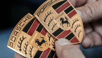 Di fronte a un brusco calo delle vendite e a una forte riduzione dell’utile, la holding Porsche Automobil Holding SE ha deciso di diversificare i propri investimenti, puntando sul settore della Difesa