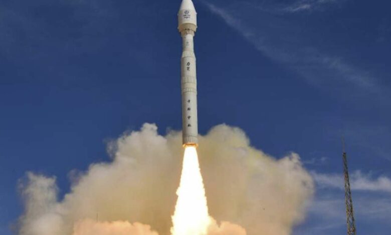 Il razzo Lijian-1 lancia sette satelliti dalla Cina: invasione spaziale