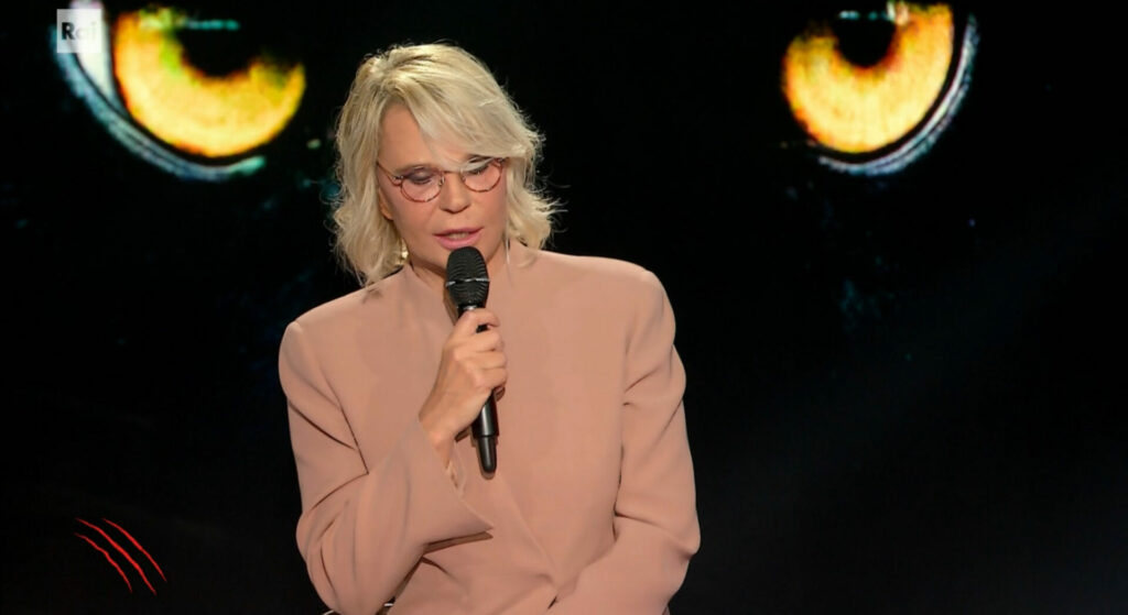 Maria De Filippi commossa a Belve