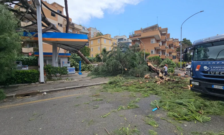 nubifragio a Roma in via dei Prati Fiscali